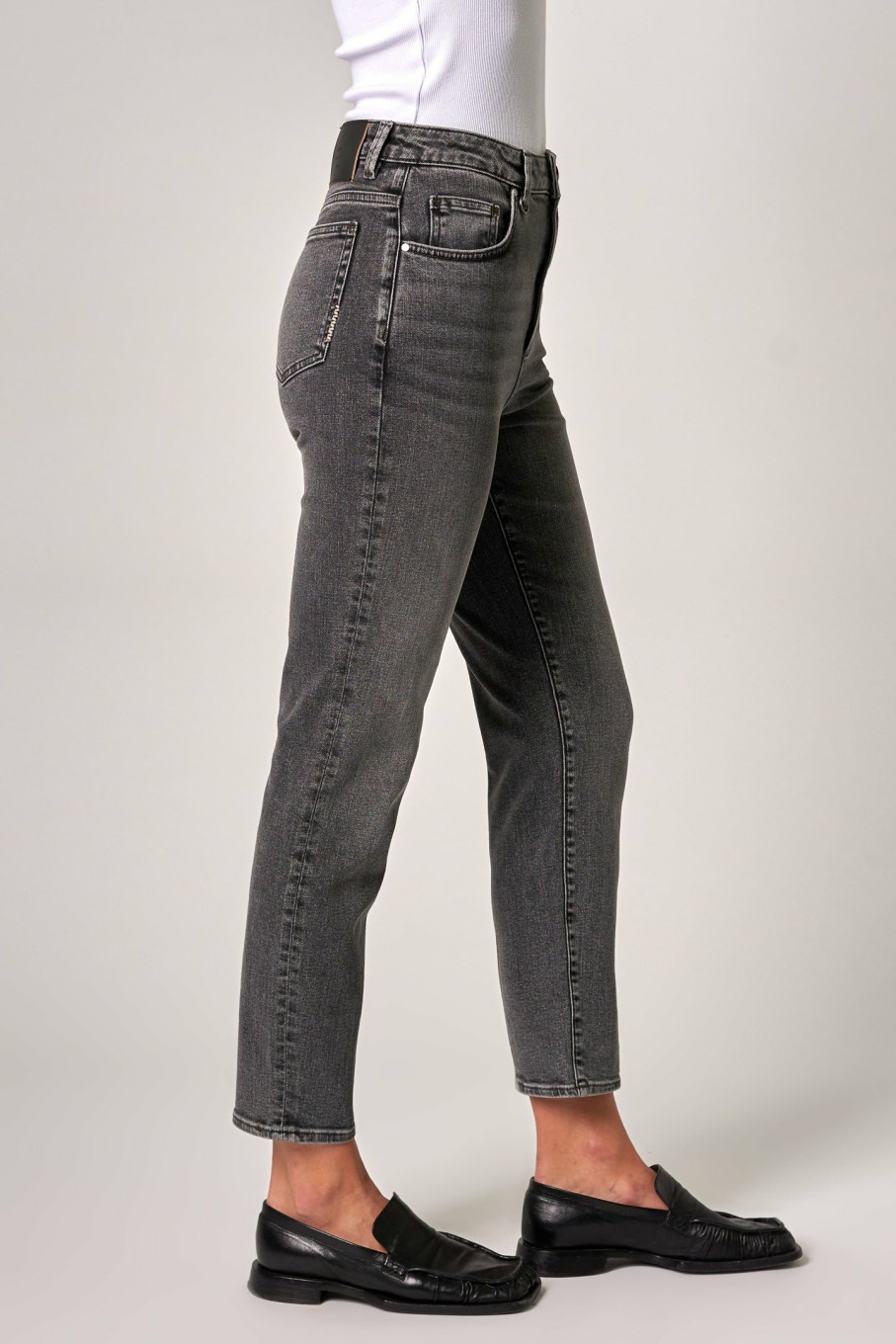 WOMENS Neuw Denim | Lola Mom - Forum